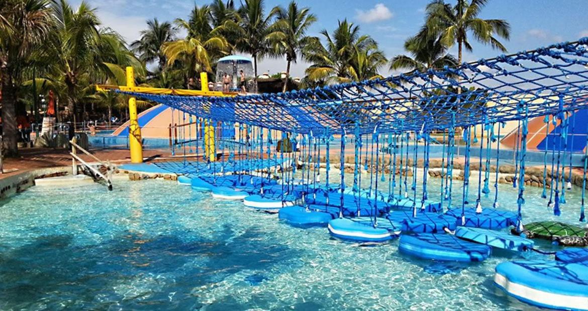 Olimpia Park Resort O Mais Divertido Resort Em Frente Ao Thermas Dos Laranjais - Pague Em Ate 12 Vezes Bagian luar foto